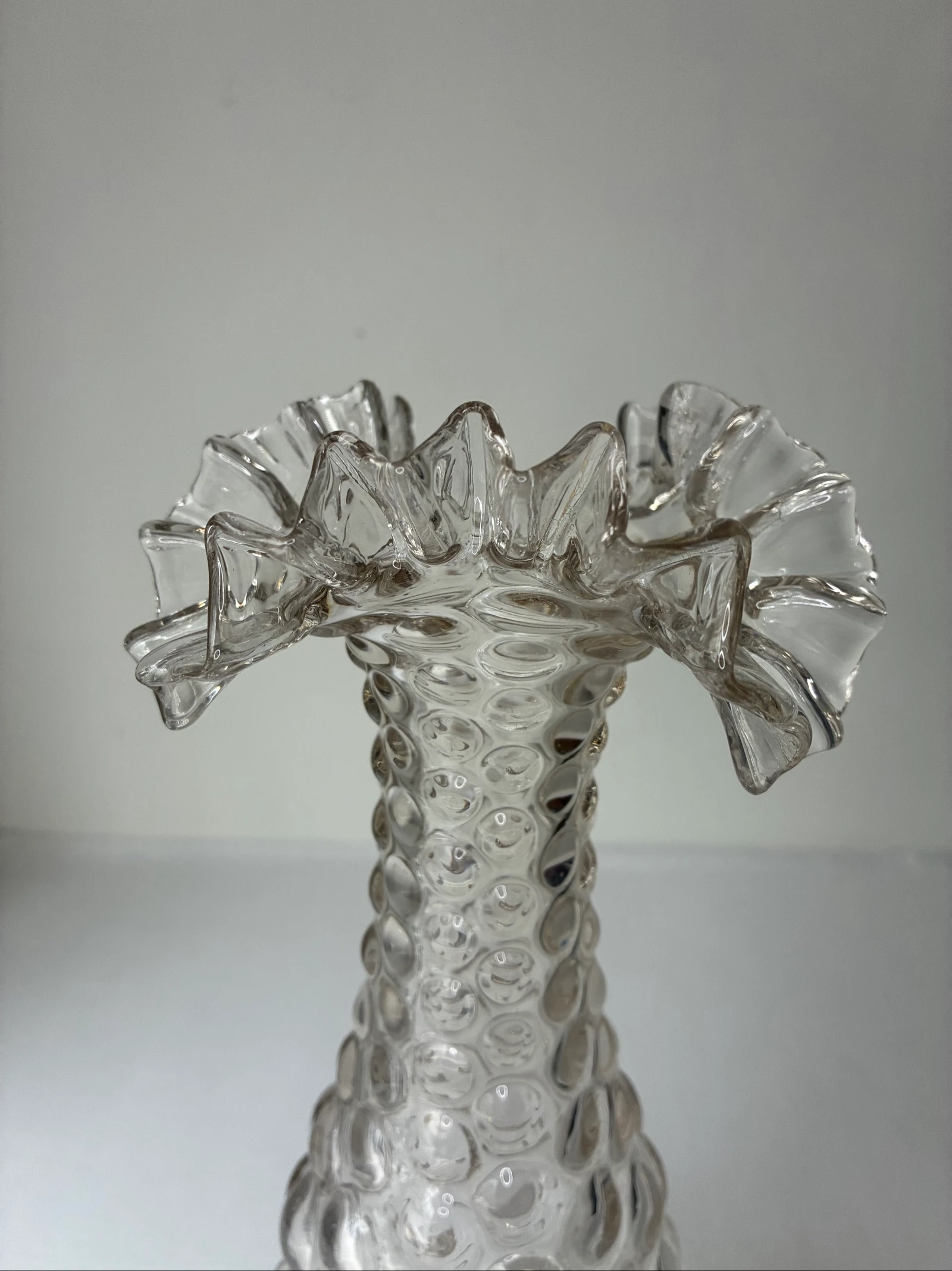 Vaso vintage de vidrio transparente con estructura de burbujas – photo 3